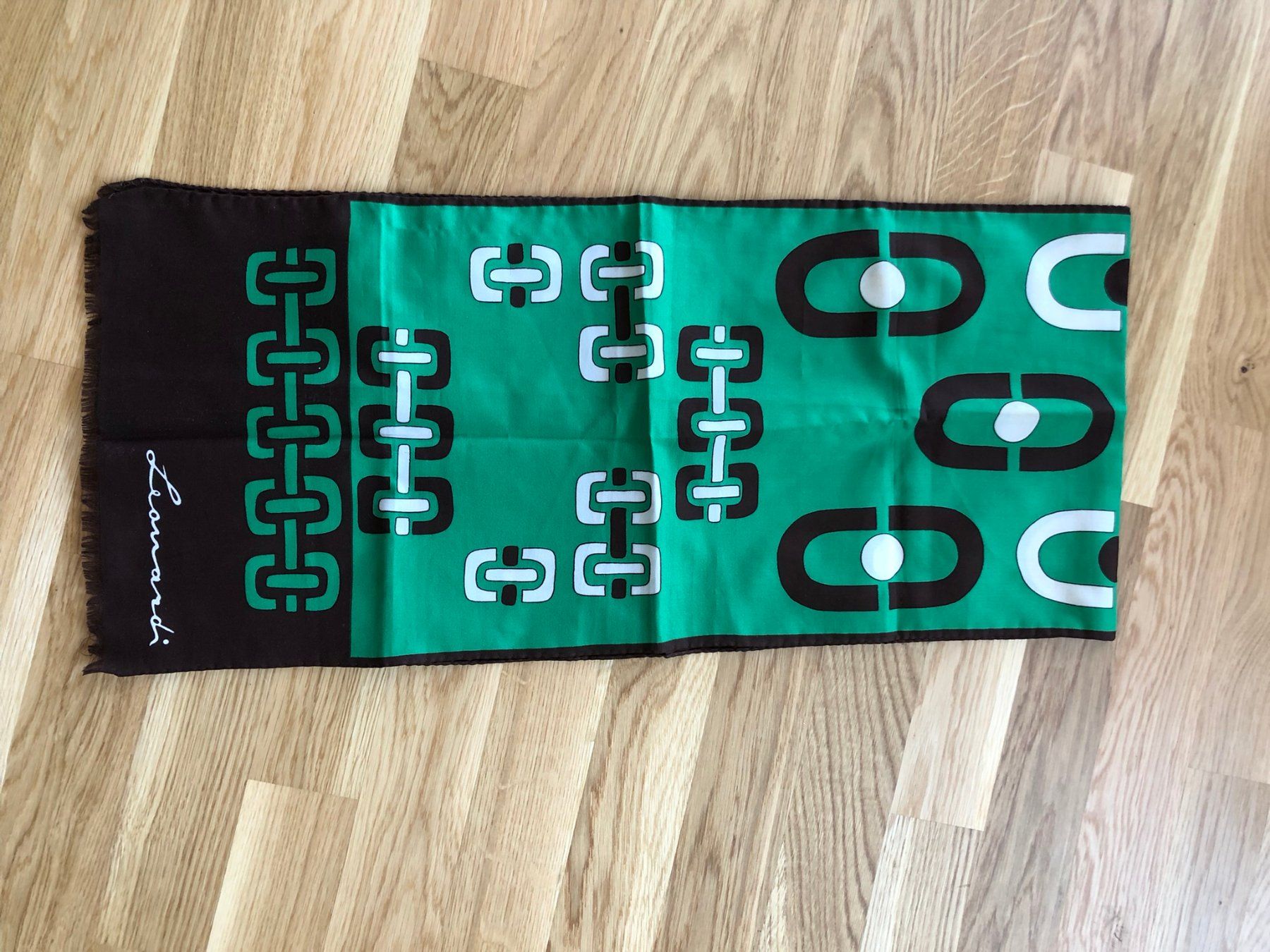 Foulard & Sciarpe: Foulard Leonardi – Usato da Genève venduto da ktr_nf66