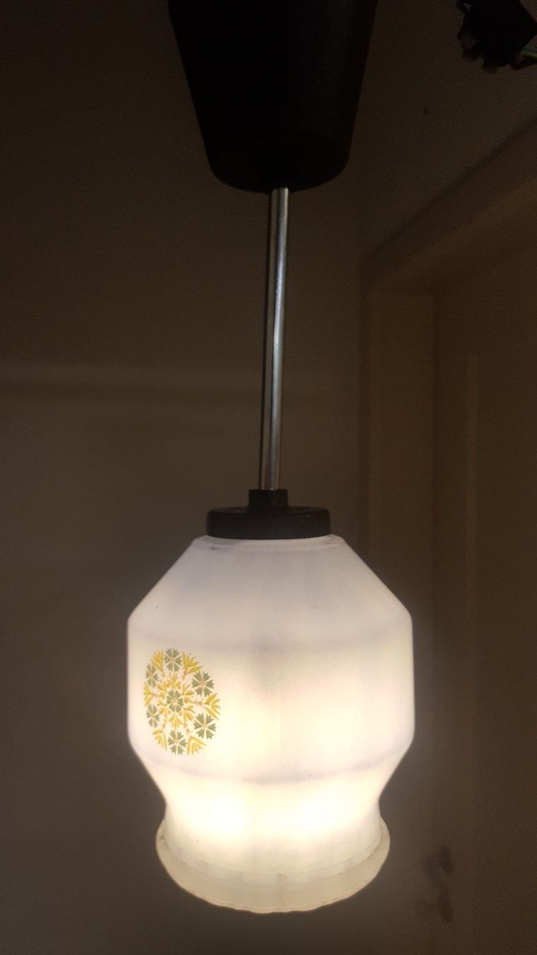 Lampadari & plafoniere: Vintage Decken-Hänge-Lampe .  Pressglas hellblau ,gemustert – Usato da Arlesheim venduto da shopradl 2