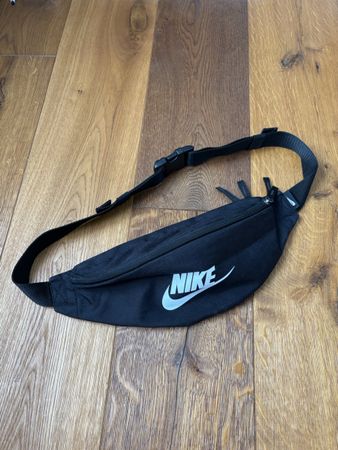 Nike Bauchtasche schwarz