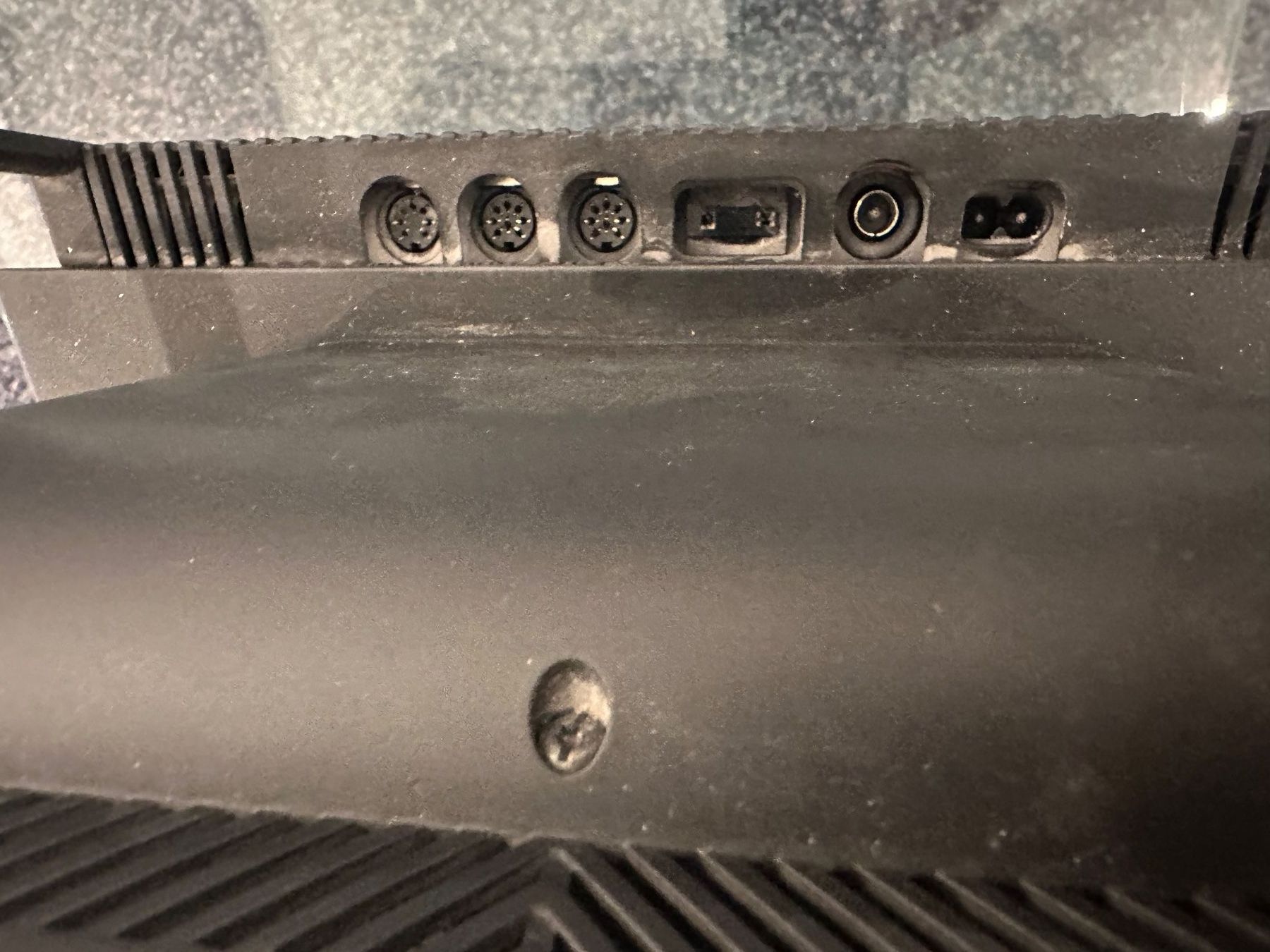 Bang & Olufsen Sistemi audio & multimediali: Bang & Olufsen BeoCenter 2300 – Difettoso da Aarau venduto da Bollaar 3