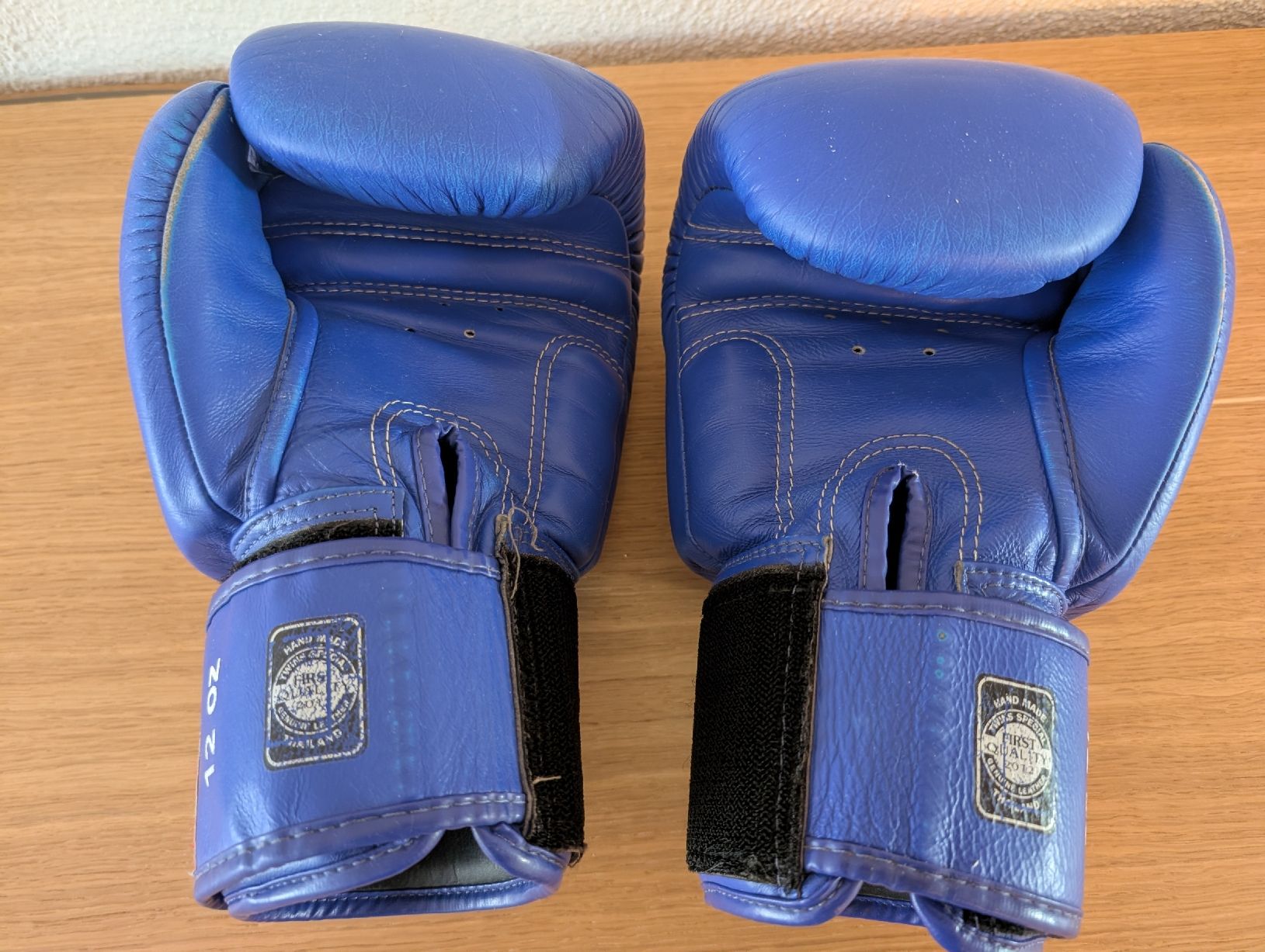 Guanti & manicotti: Boxhandschuhe Twins 12 oz. – Usato da Winterthur venduto da mrcsrs 1