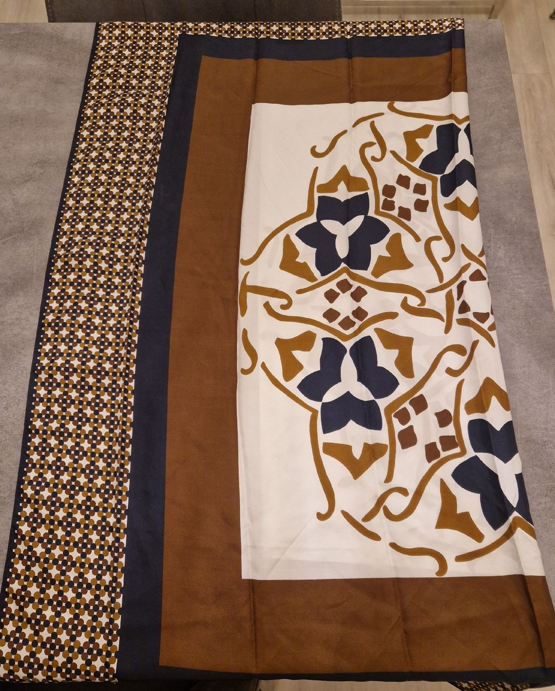 Massimo Dutti Foulard & Sciarpe: Schaal Massimo Tutti – Usato da Bünzen venduto da Milly32 1