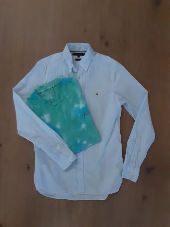 Hemd Tommy Hilfiger Gr.S  + T-Shirt Gr.M  wie neu!