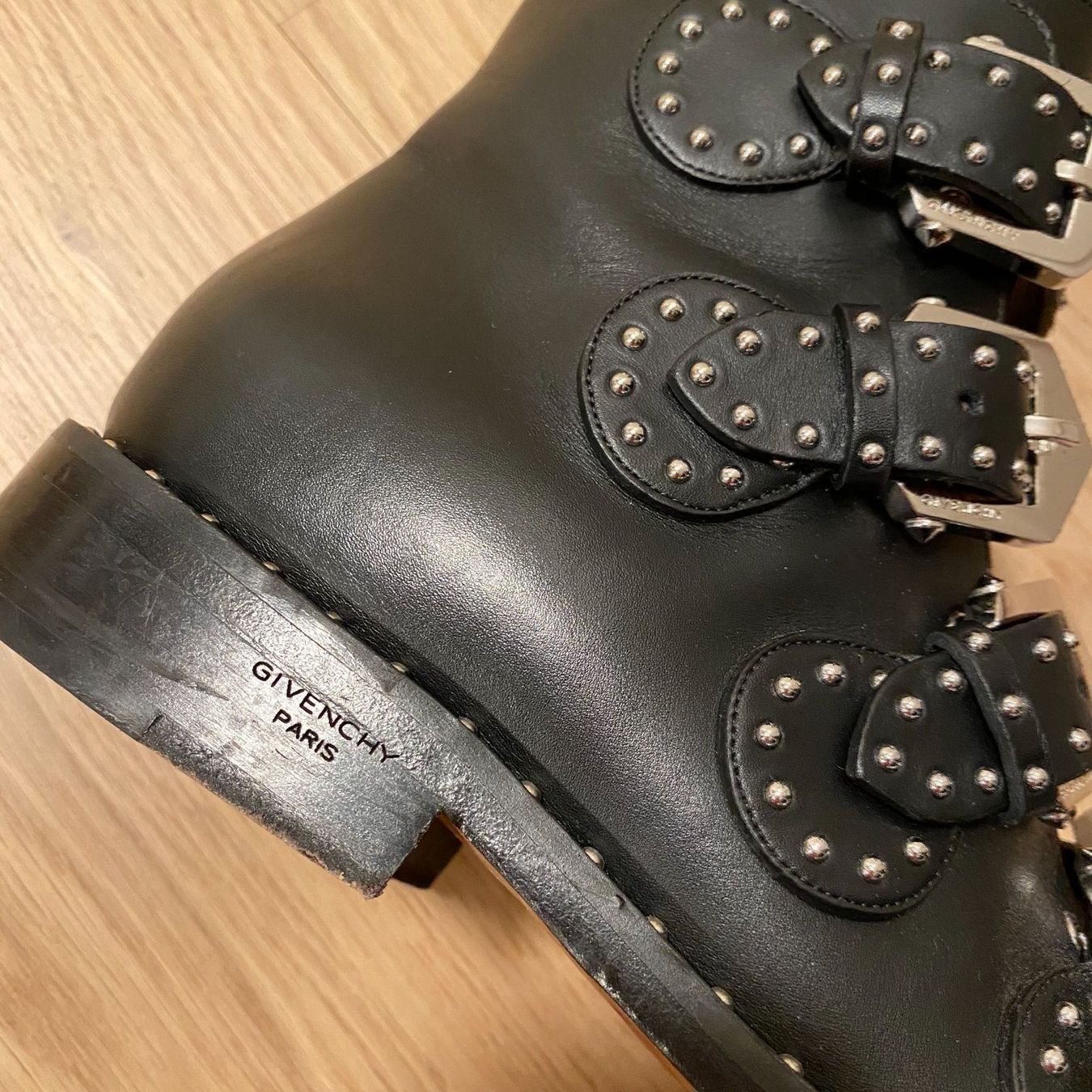 Givenchy Scarpe da donna: Stivali Givenchy – Usato da Bellinzona venduto da eli_6mr5 4