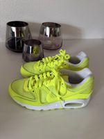 Coole neongelbe Sneaker Nike 37.5 neuwertig 