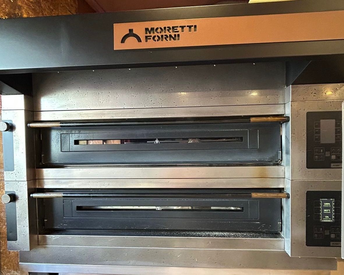Forni per pizza: A vendre Four Moretti professionnel pizza – Usato da Avry-sur-Matran venduto da reb_n2pv 4