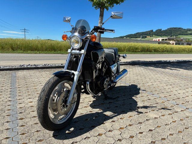 Yamaha Strada: Yamaha V-Max 1200 2EN Veteran – Usato da Nebikon venduto da MantaCC1