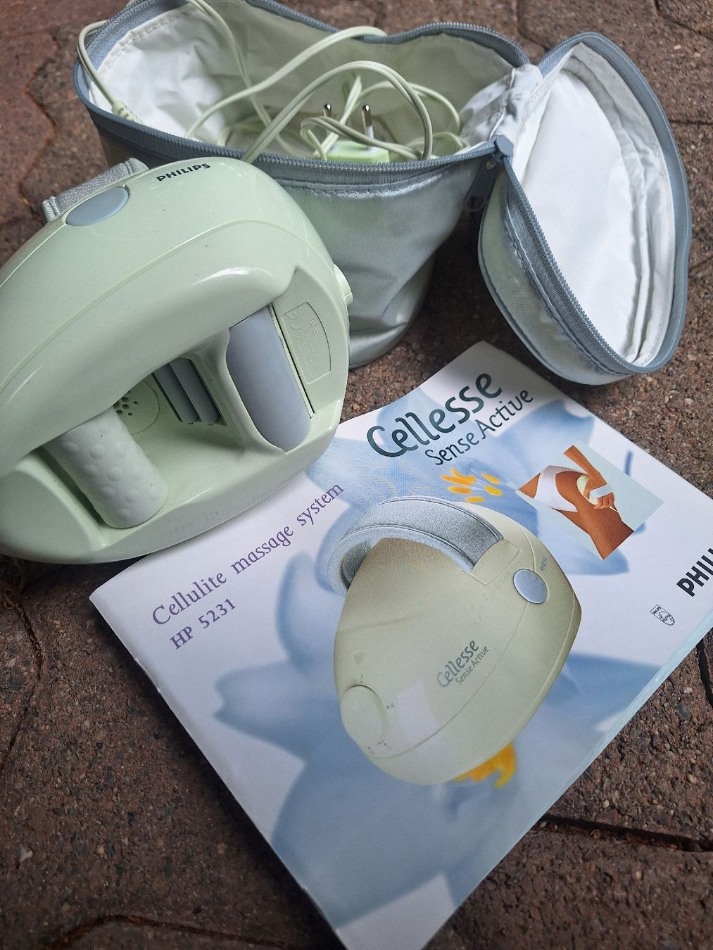 Philips Dispositivi per massaggi: Anti-Cellulite Massage Gerät Philips – Usato da Büttikon AG venduto da rebeccaparvex 2