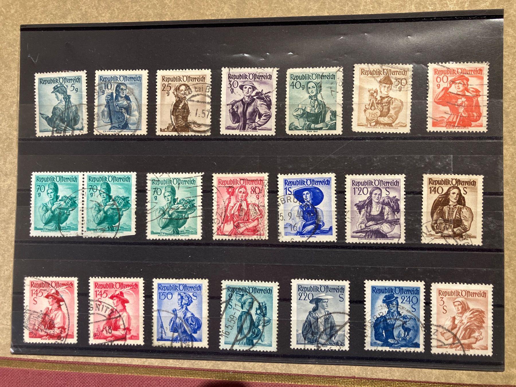 Alle Briefmarken: Republik Österreich Trachten – Gebraucht aus Cunter von Bicasi58 1