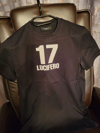Givenchy T-shirt