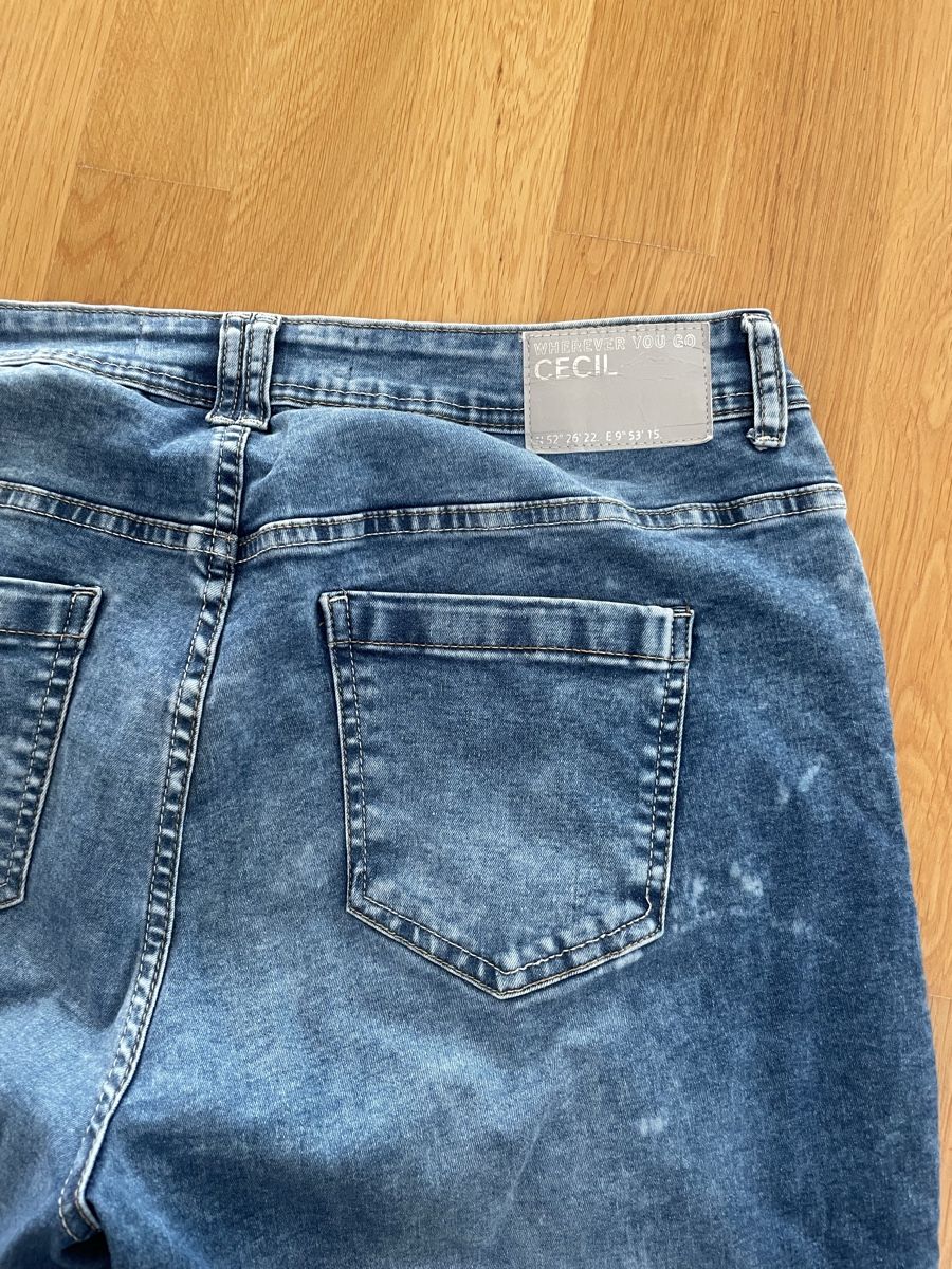 Cecil Jeans: Cecil Jeans Grösse 34 – D'occasion à Urdorf par spacemetalfantasy 3