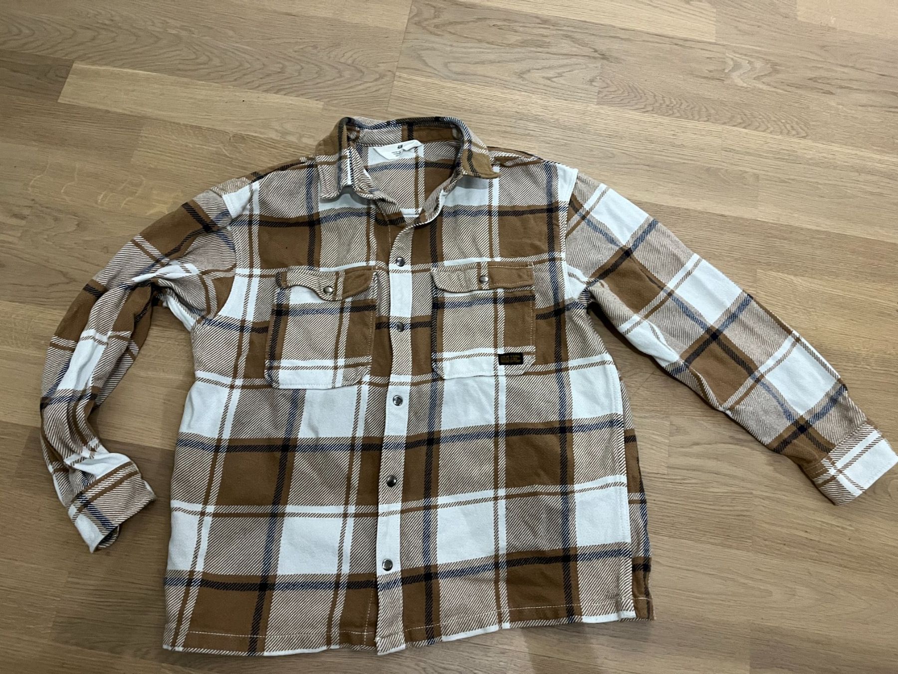 Hemden, T-Shirts & Polos: Hemd Gr. 158; volle Farbe – Gebraucht aus Oberrieden von mcl_g5vk