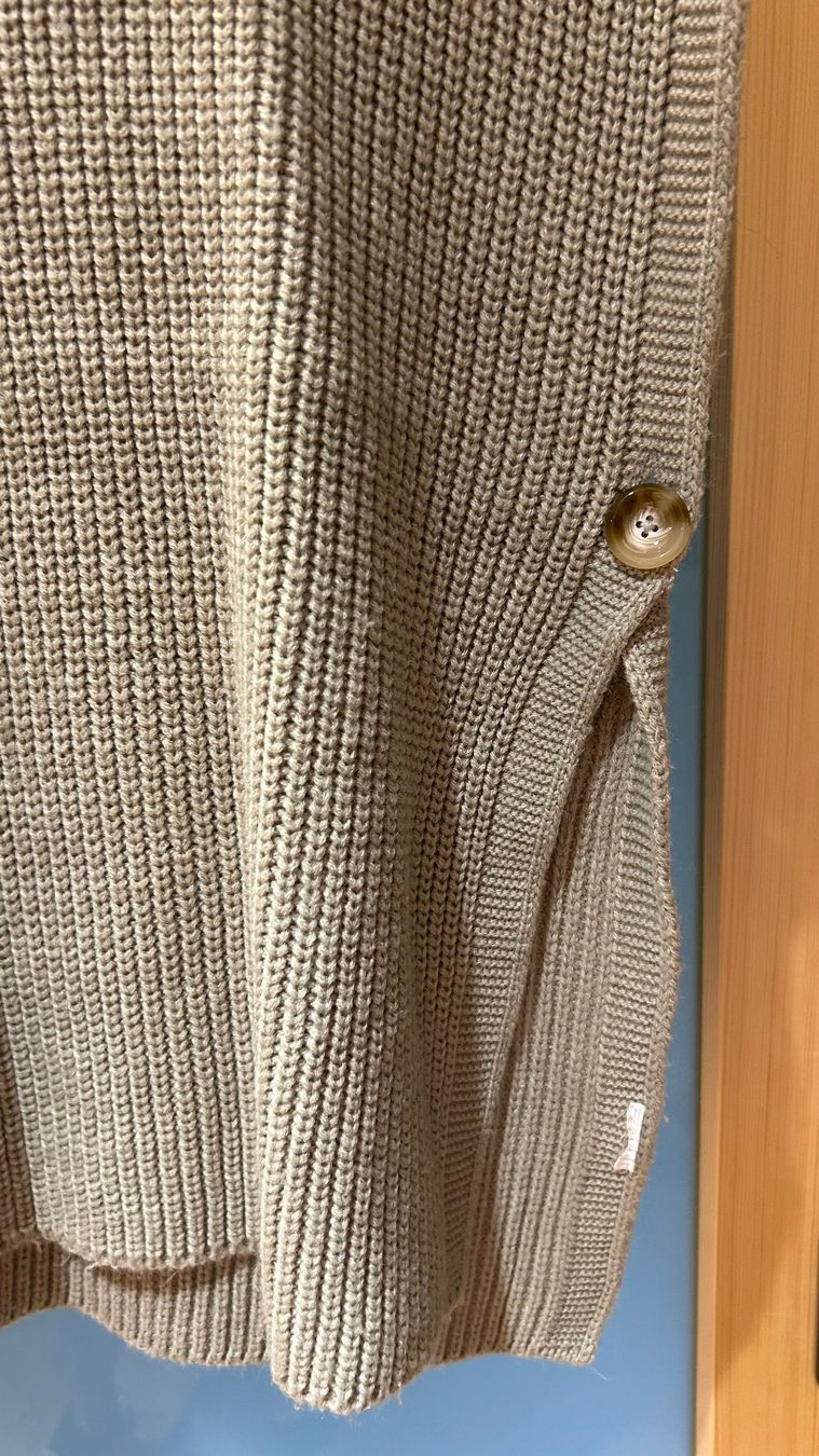 Cream Tuniche: Tunika gestrickt, Grösse M/L – Nuovo (secondo la descrizione) da Innertkirchen venduto da Urbachtal 1