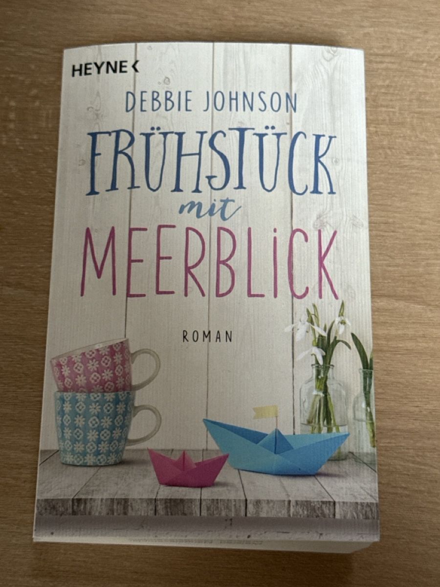 Libri: Debbie Johnson-Frühstück mit Meerblick – Usato da Oetwil am See venduto da clobi