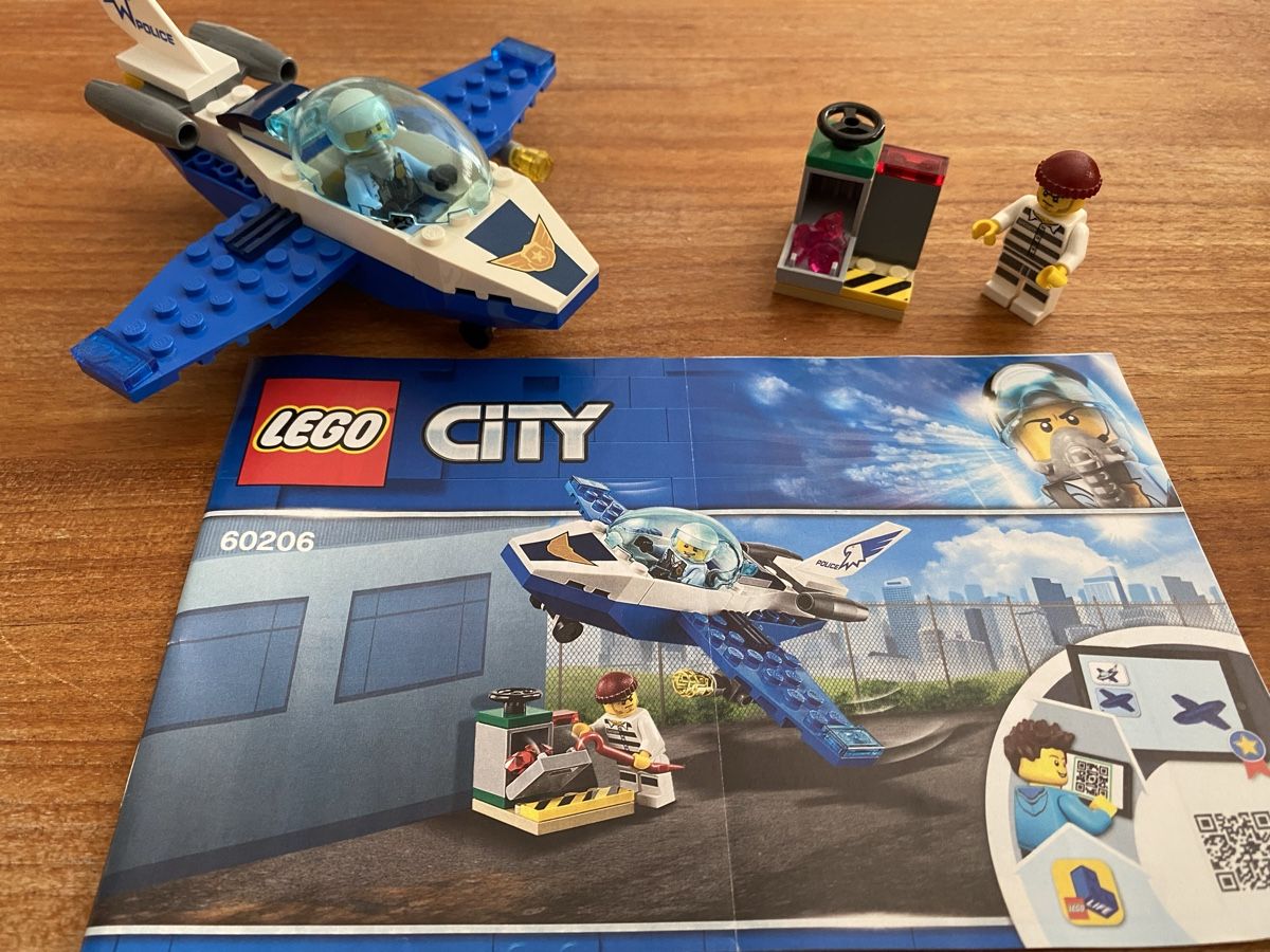 Lego Baukästen: LEGO City Polizei Flugzeug-Set 60206 – Gebraucht aus Lengnau AG von Scoutrun 2