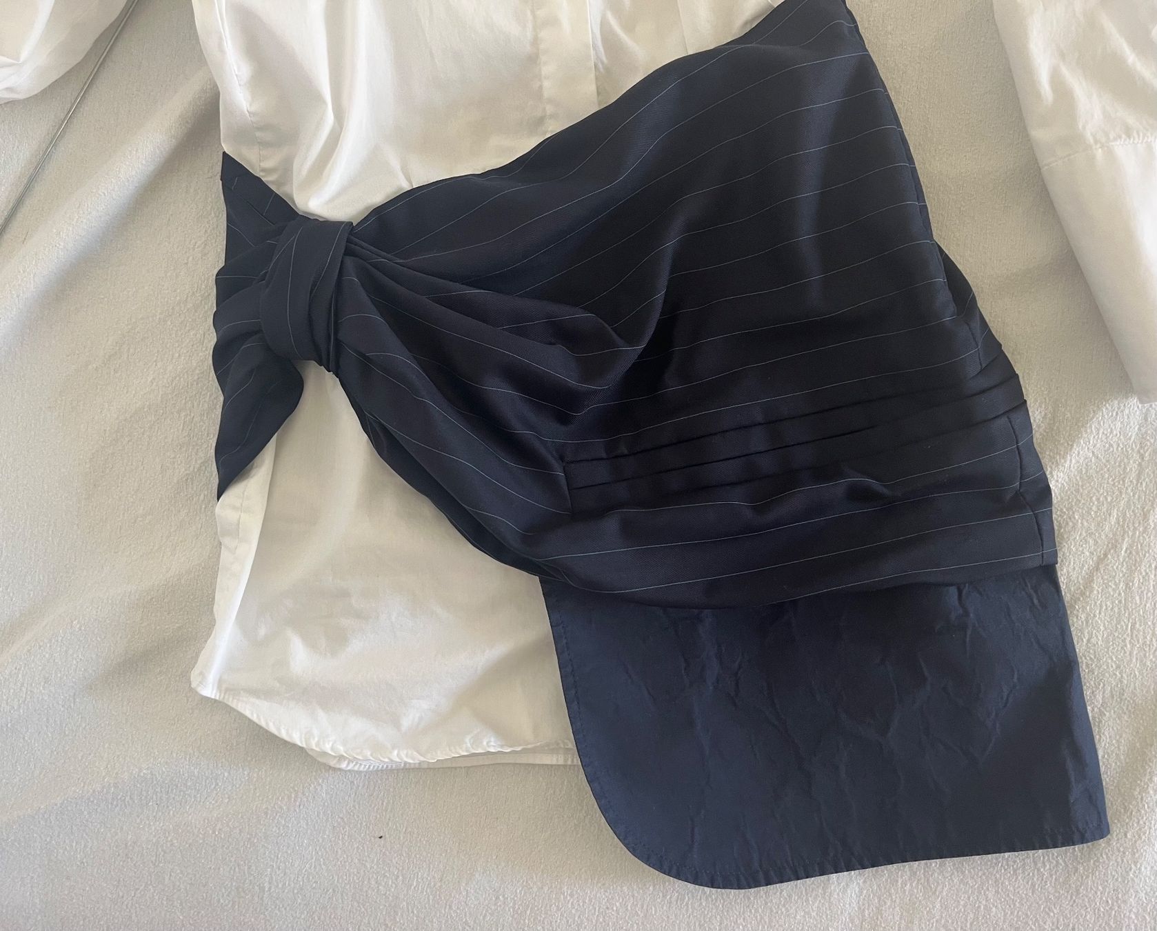 Jacquemus Kleider: Jacquemus, robe asymétrique 36 – Gebraucht aus Genève von dachaw 5
