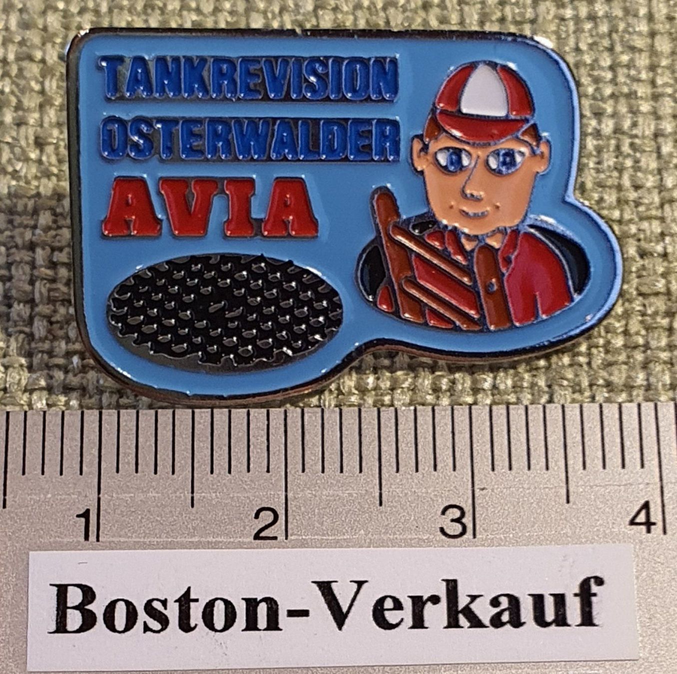 Placchette & Badge: A050 - Pin AVIA Tankrevision Osterwalder – Usato da Reinach BL venduto da Boston-Verkauf