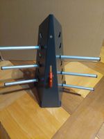Geschenkbandabroller mit 6 Halterungen und Schneidemesser