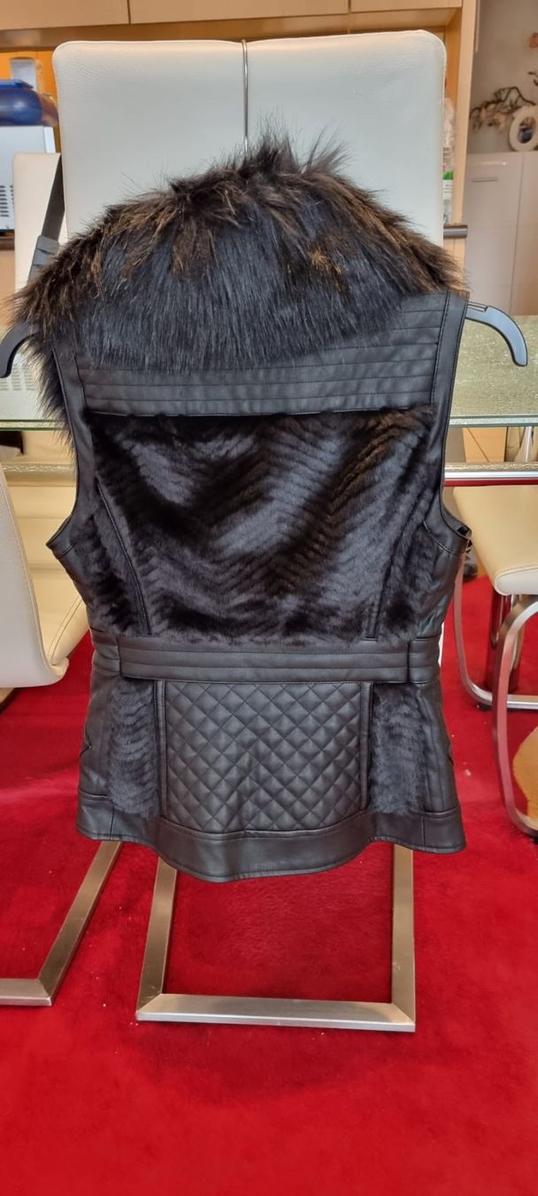 Guess Gilets: Guess Gr. XS – D'occasion à Luzern par Edii025 1
