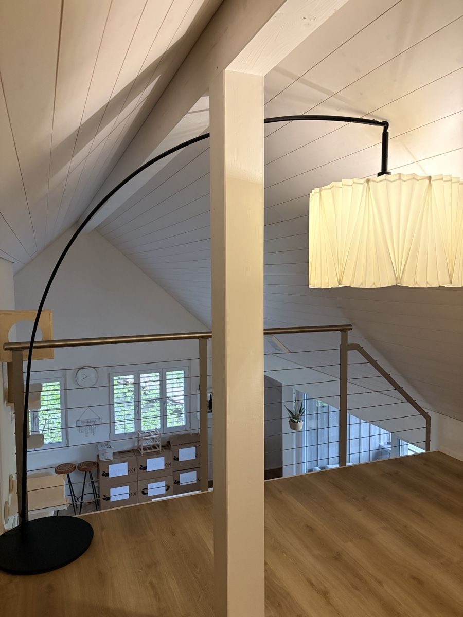 Lampade: Stehlampe mit Schirm – Usato da Jonschwil venduto da sab_5gmn