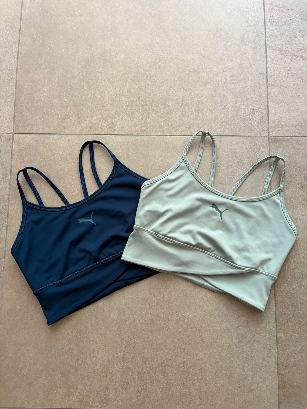 Puma Tops: Puma Sport-BHs Gr. M – Gebraucht aus Basel von El_Haraldo