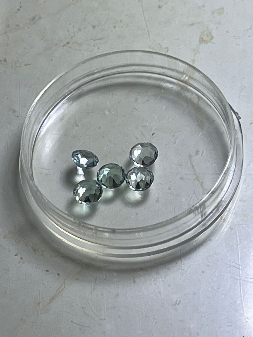Pietre preziose: 5 Aquamarine hellblau oval, klar Blau – Usato da Bremgarten b. Bern venduto da barny2 1