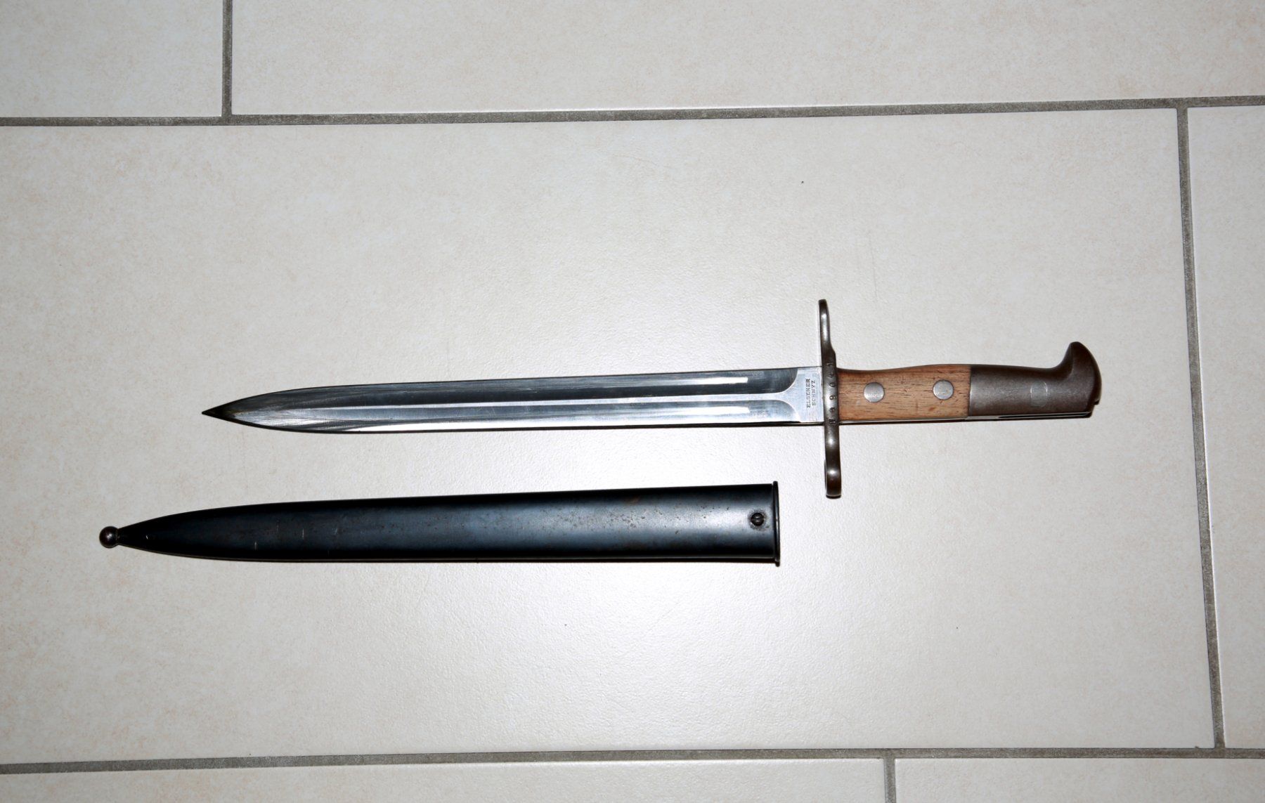 Schweizer Armee Stichwaffen: Schweizer Armee Bajonett Elsener Schwyz – Gebraucht aus Solduno von WildLife83 2