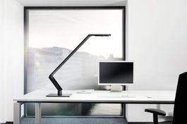 Lampe de bureau LED haut de gamme Luctra. Fabr. allemande