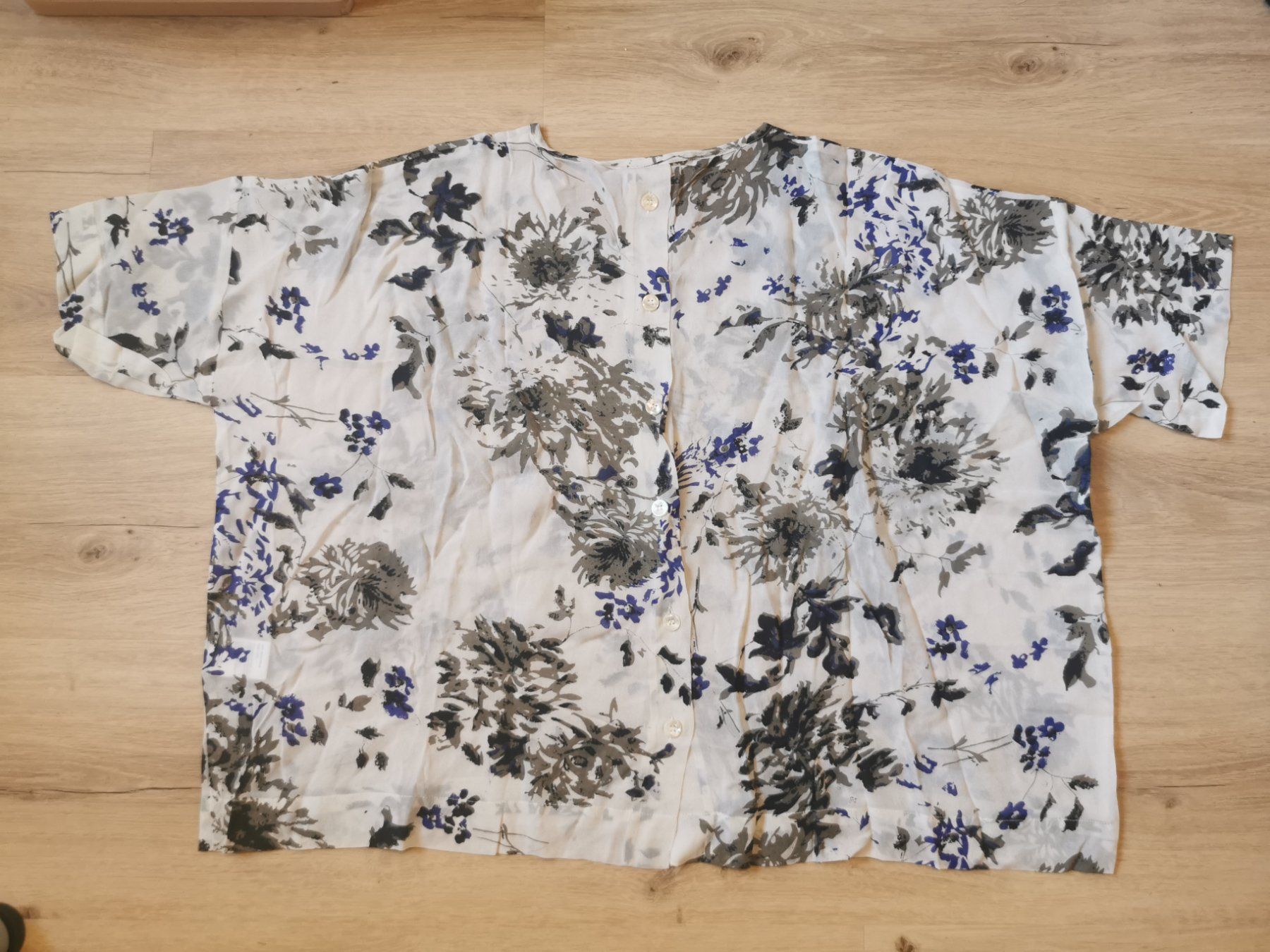 Camicette: Damen Bluse Kurzarm – Usato da Grosswangen venduto da Weidhof6 1