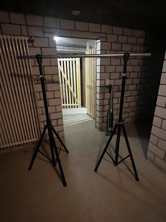 Trépieds & Accessoires: Beleuchtung Stativ – D'occasion à Riedstätt par Polebachi