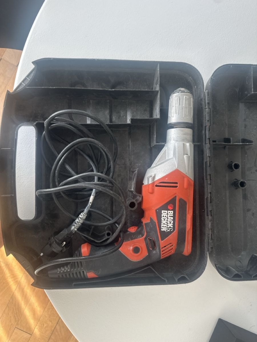 Bohrmaschinen: BLACK+DECKER Schlagbohrmaschine mit Koffer gebraucht – Gebraucht aus zürich von josschmid01