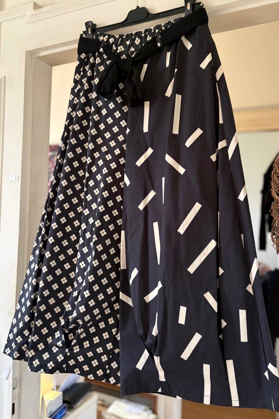 Hosen: PANTALONS EN COTON! M – Neu und originalverpackt aus Locarno von NicoNion 1