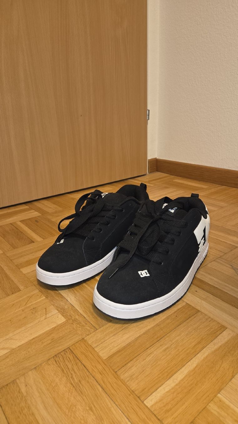 DC shoes Scarpe da uomo: DC Shoes Court Graffik 44,5 EU – Nuovo (secondo la descrizione) da Wil SG venduto da M5RXEY 1