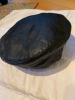Bonnet en cuir souple de A. Wilkie