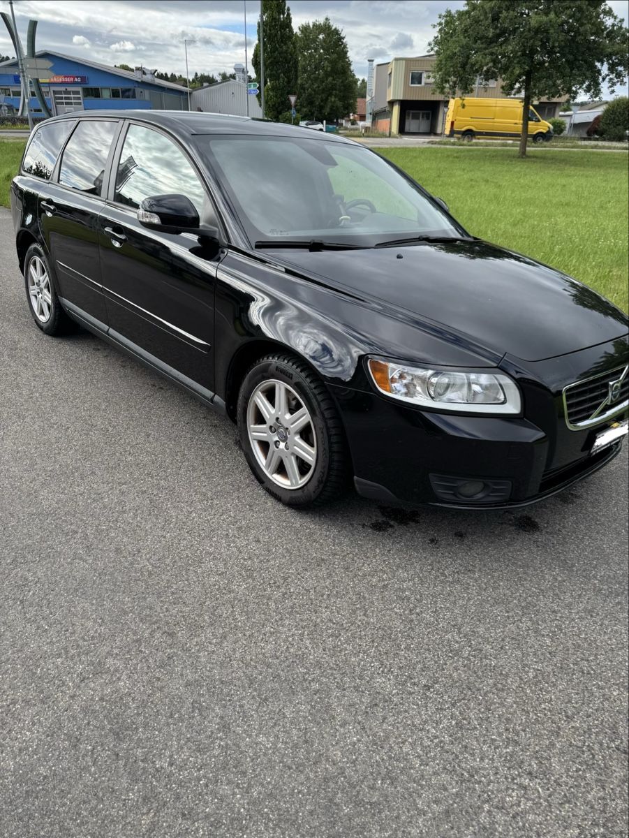 Volvo Autos: Volvo V50 Diesel  – Gebraucht aus Aarwangen von gona02 1
