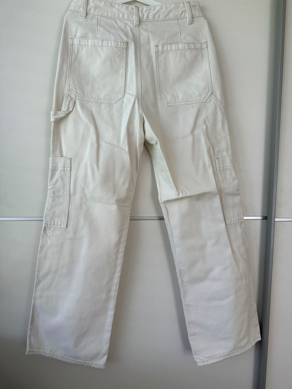 H&M Pantaloni: weisse Cargohose – Nuovo (secondo la descrizione) da Romanshorn venduto da ila_2nzf 1