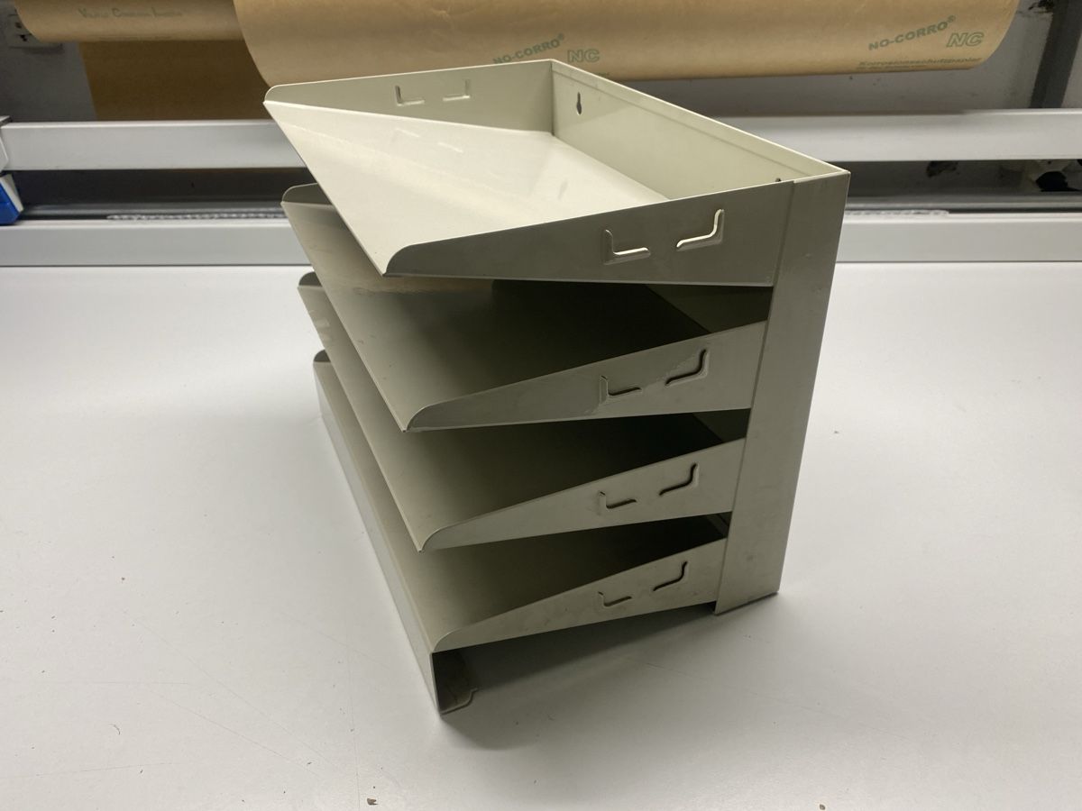Sistemi di archiviazione: Vintage Papierablage ab 1.- – Usato da Wabern venduto da HK-Design 1