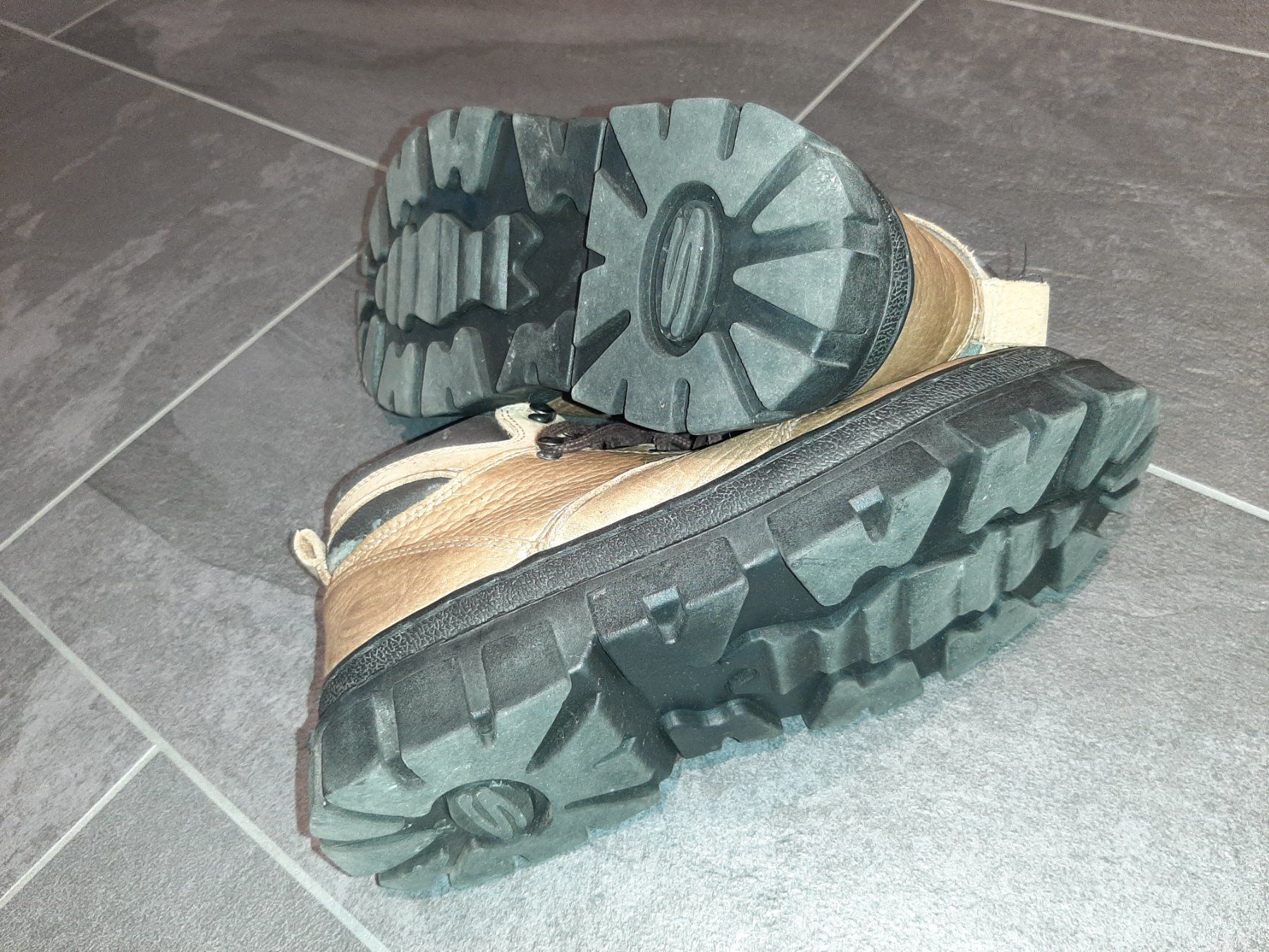Skechers Scarpe da uomo: Winterschuhe Sketchers – Usato da Hondrich venduto da majululu71 3