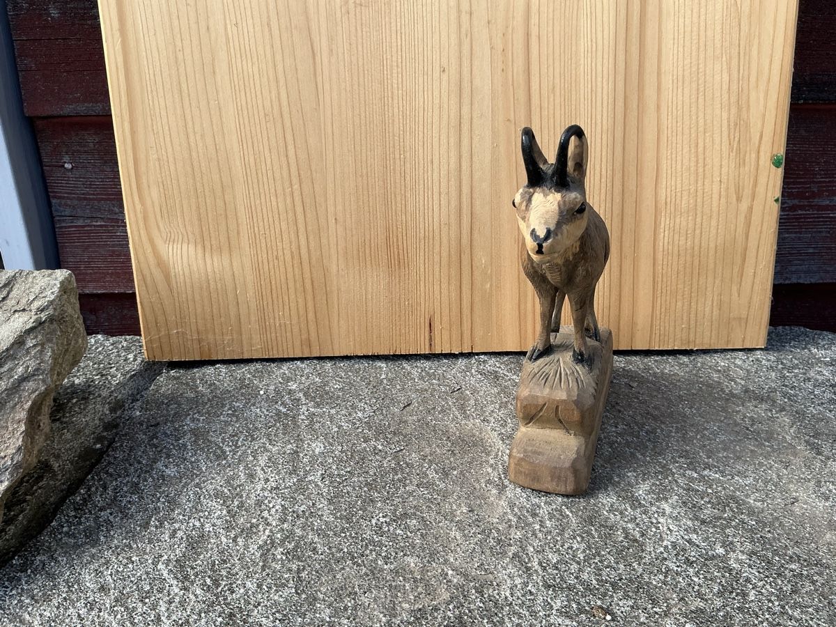Statuette: Gemse geschnitzt Brienz ab Fr. 1.— – Usato da Lenzburg venduto da Boelli-Frau 6