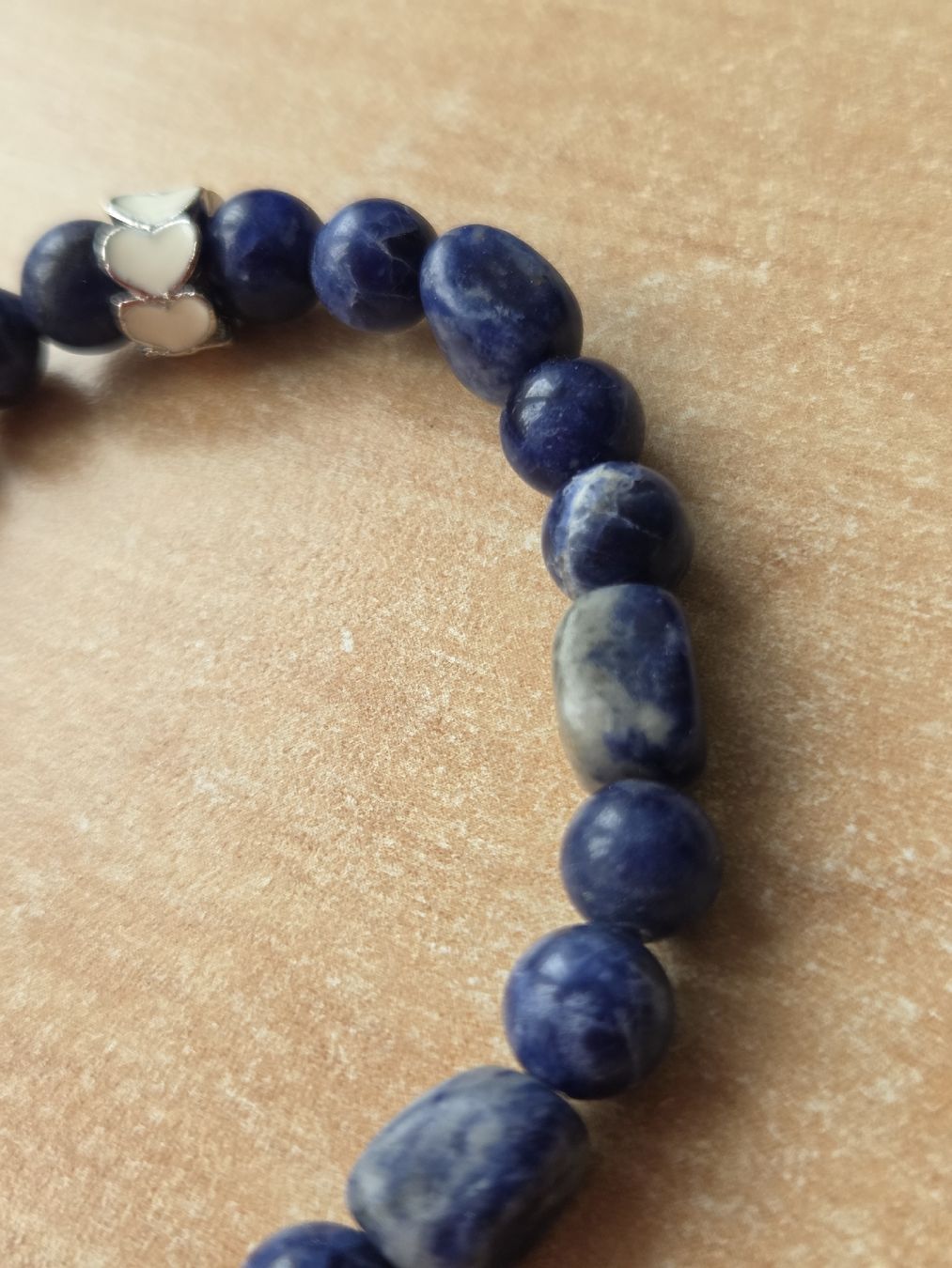 Bracciali & Braccialetti: Sodalith Elastarmband mit Herz Länge 19,5cm  – Nuovo (secondo la descrizione) da Winterthur venduto da katzen07 2
