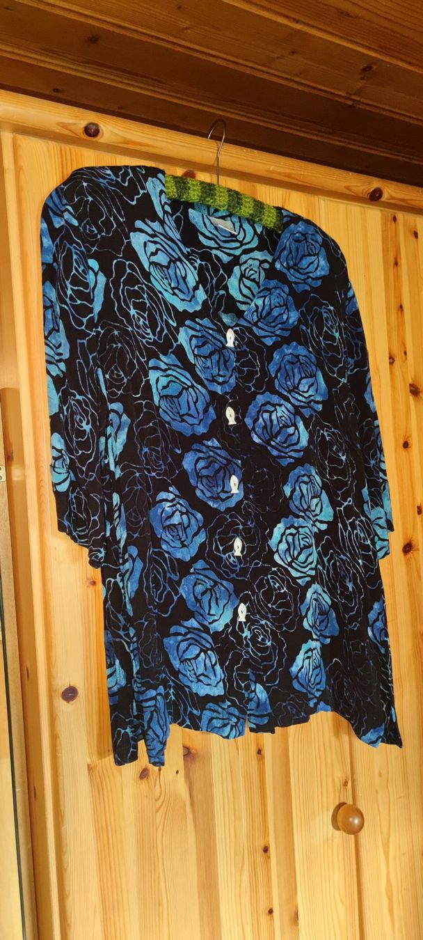 Blusen: Damen Bluse  gr XXL  3/4 arm – Gebraucht aus Schweizersholz von fuchs06 1