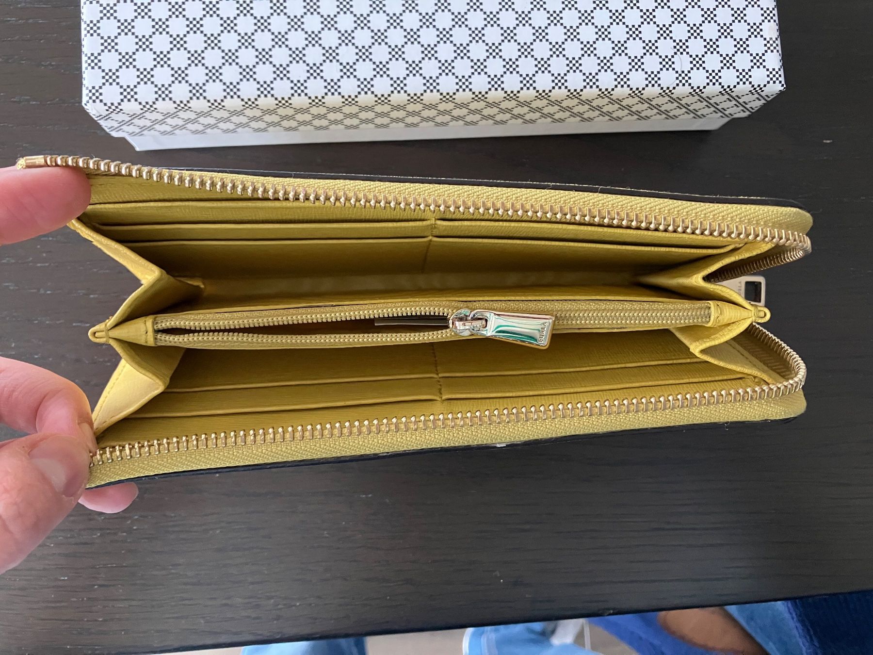 Furla Portemonnaies: Furla yellow wallet – D'occasion à Dübendorf par ful_572w 4