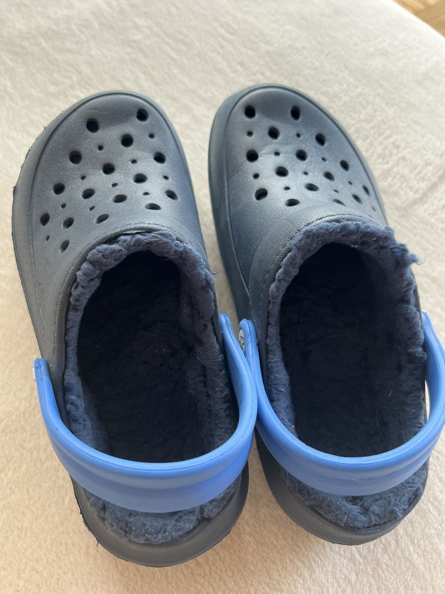 Scarpe per ragazzi: Warme Clogs Gr. 33, gefüttert – Usato da Menzingen venduto da nas_6ncr 3