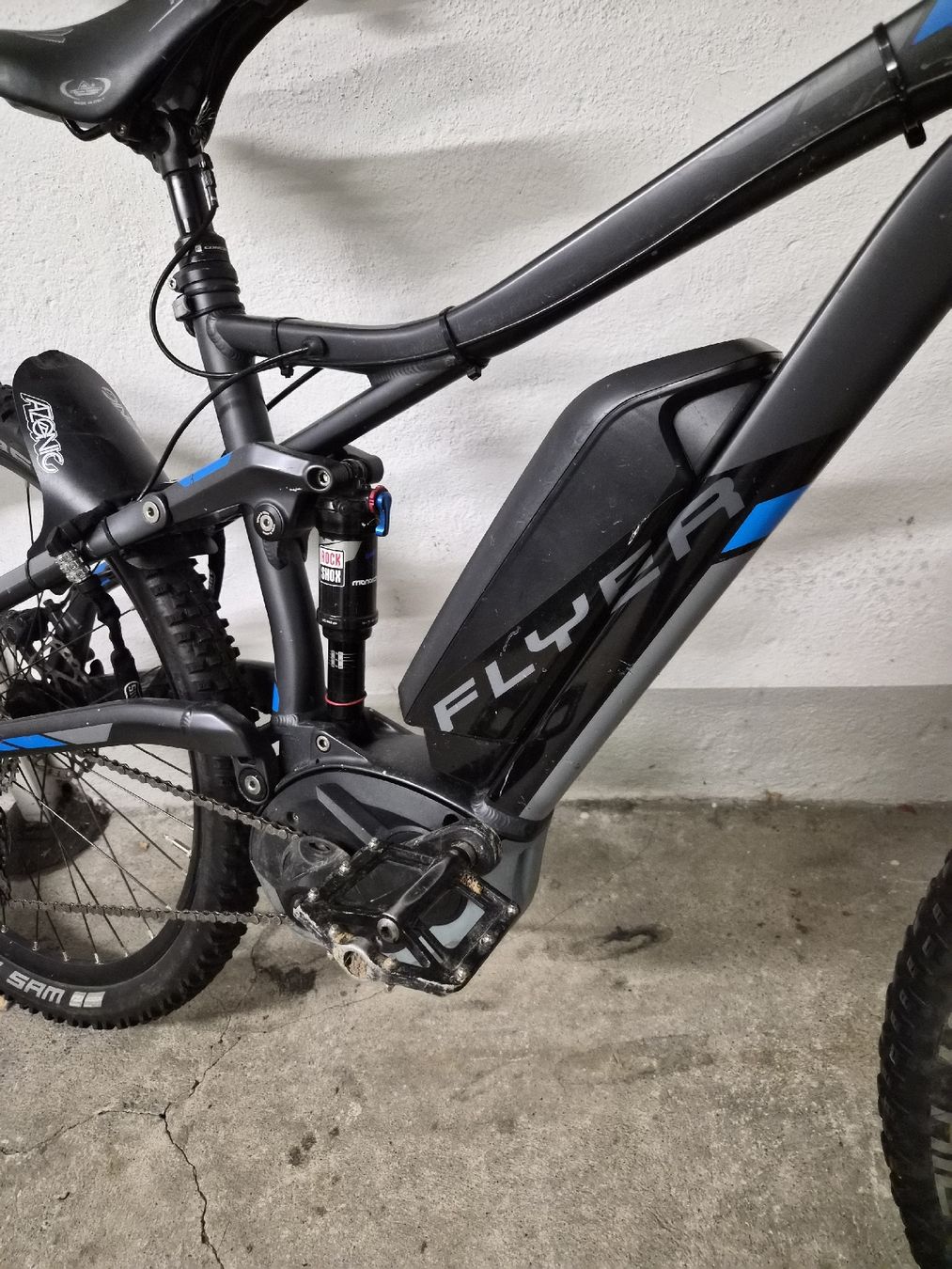 Flyer Biciclette: Flyer E-Bike Fully, Bosch CX – Usato da Winterthur venduto da CelebreSteve 1