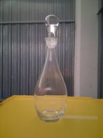 Glaskaraffen und Gläser