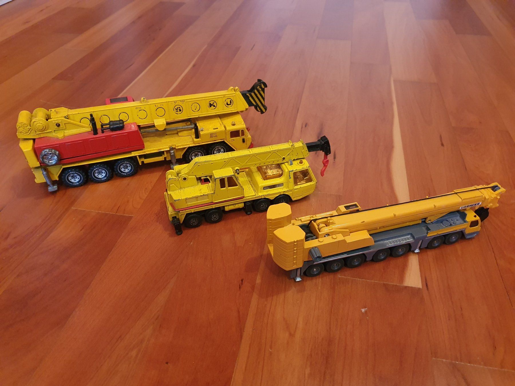 Siku Modellini d'auto: Siku und Matchbox Krankonvolut Schrottplatz – Difettoso da Triesen venduto da platzproblem1 8