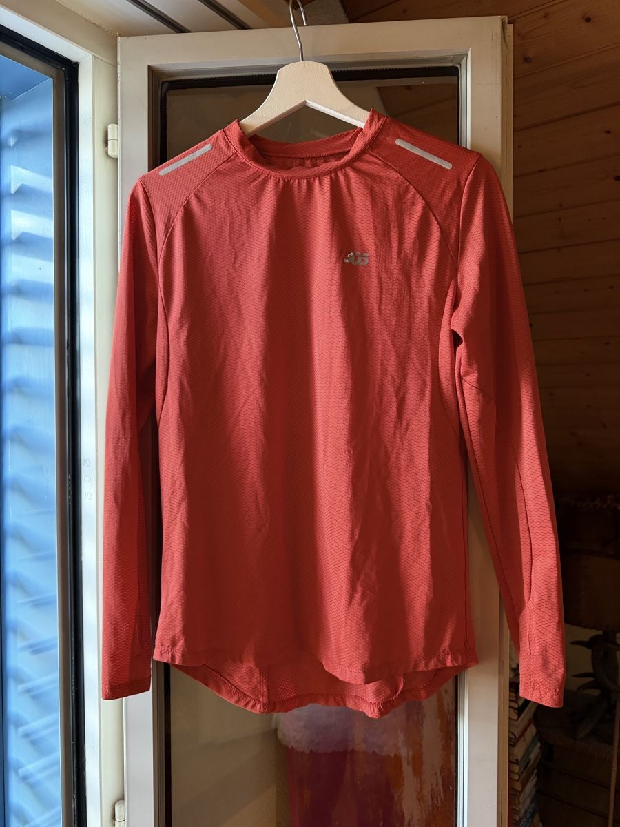 T-shirt: Sportshirt langarm Rot Groesse – Nuovo (secondo la descrizione) da Zürich venduto da BettinaMarie2308