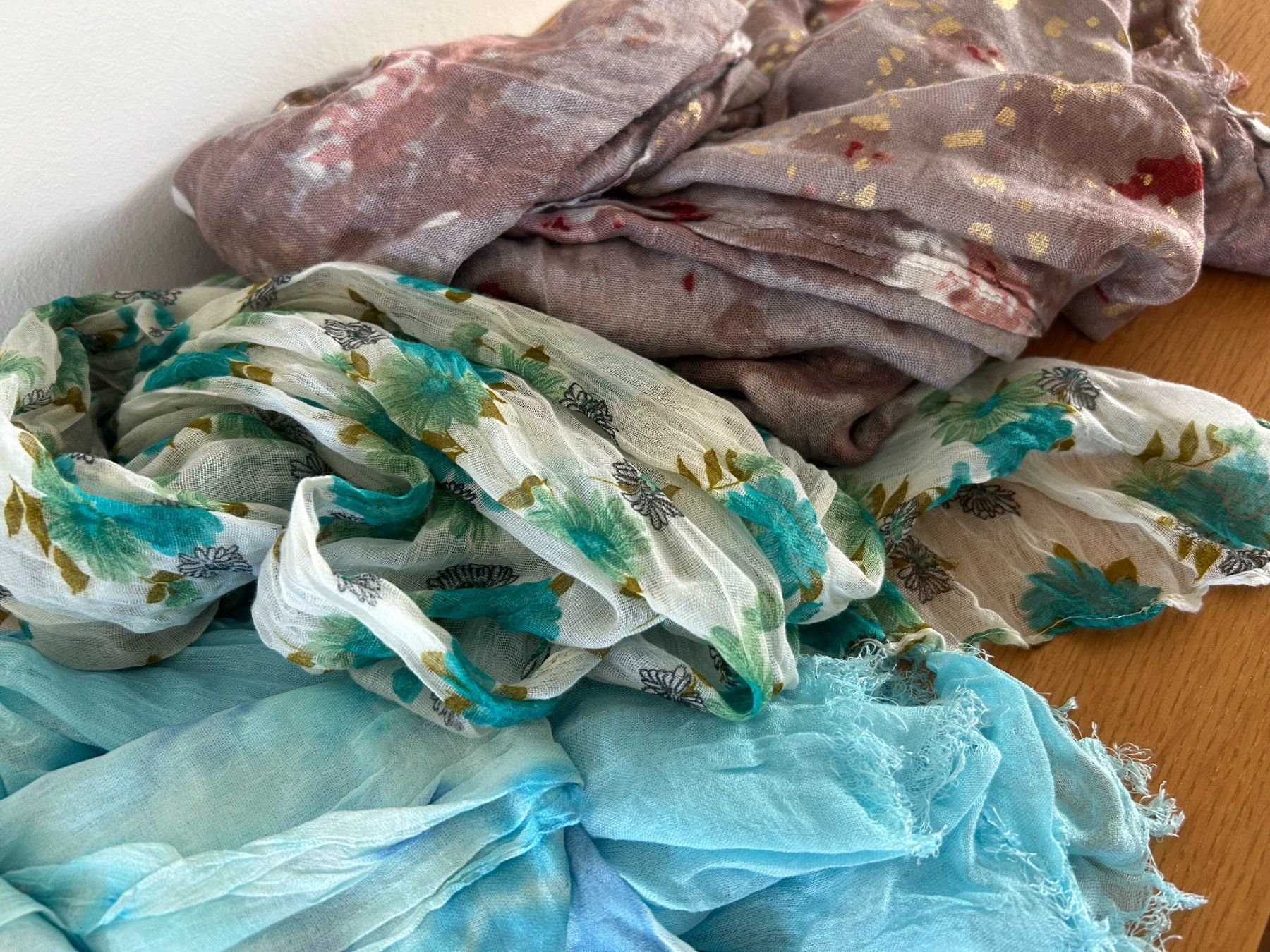 Foulard & Sciarpe: Sommerschal-Set ab 3.- – Usato da Horn venduto da Mada72 2