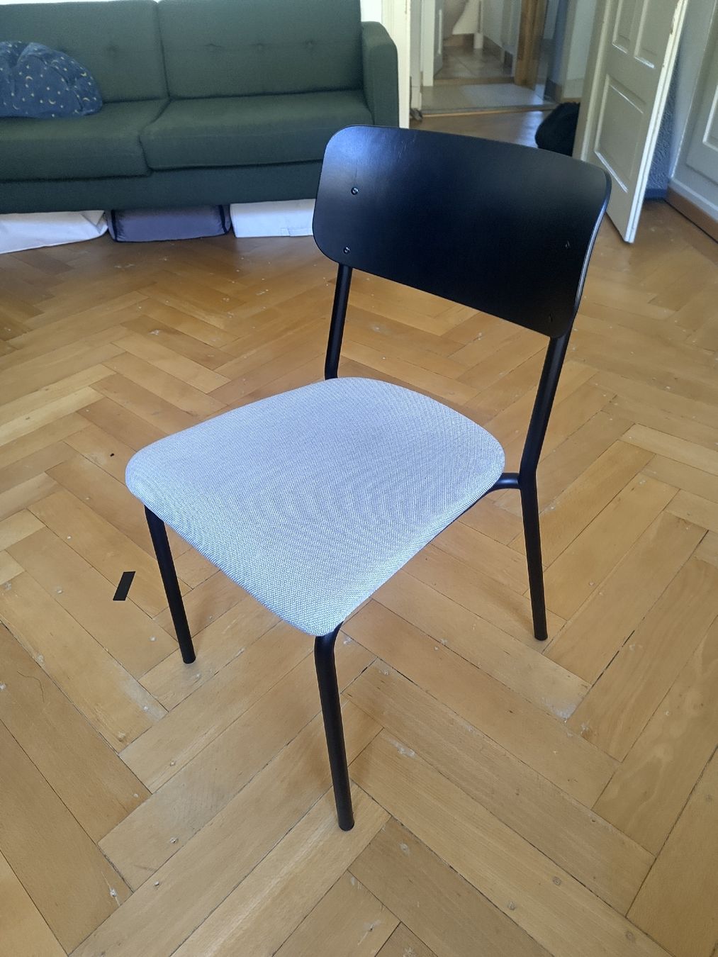 Sedie: Einzelner Stuhl Grau – Usato da Zürich venduto da sasteff 2