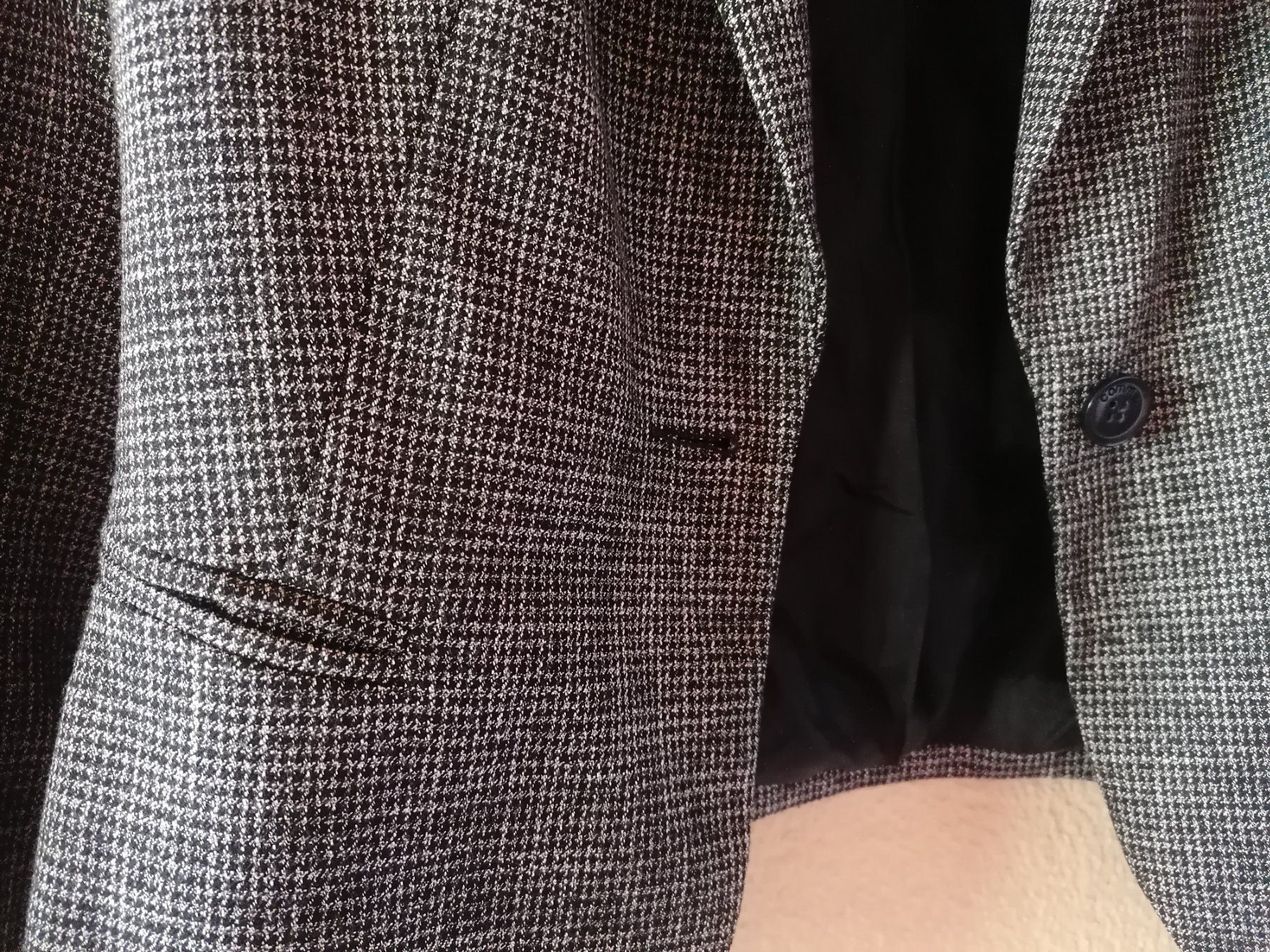 Comma Completi & Tailleur: Blazer von Comma, ungetragen – Nuovo (secondo la descrizione) da Marbach LU venduto da BitsAndBobs 1